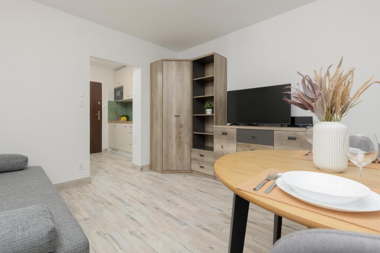 Studio Warsaw Wlochy 1 Sierpnia By Noclegi Renters Экстерьер фото